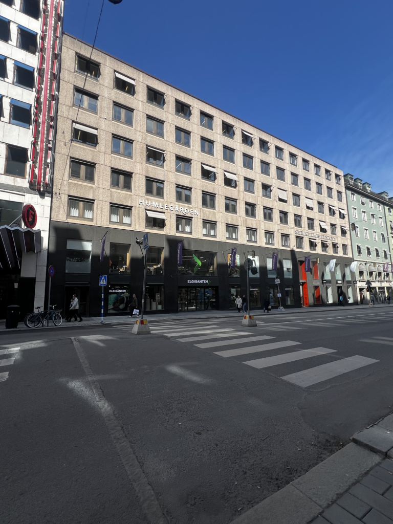01-kv-kakenhusen-25-fasad-helhetsvy-stockholm